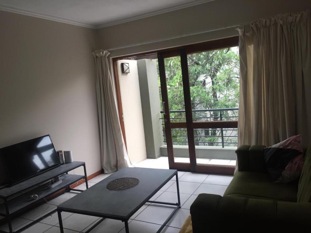 Sisonke Apartment Monte Sandton Eksteriør billede